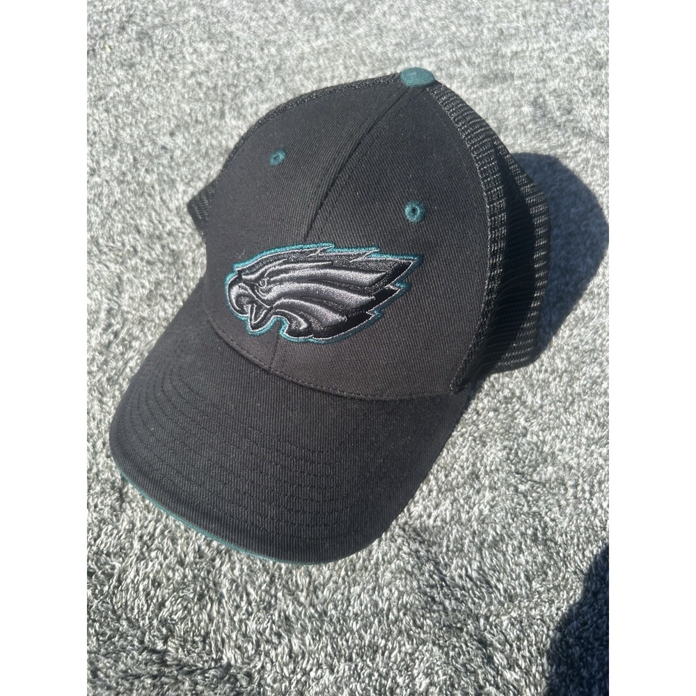 Philadelphia Eagles Hat NFL Team Apparel Snapback Trucker Black Green Logo Cap
